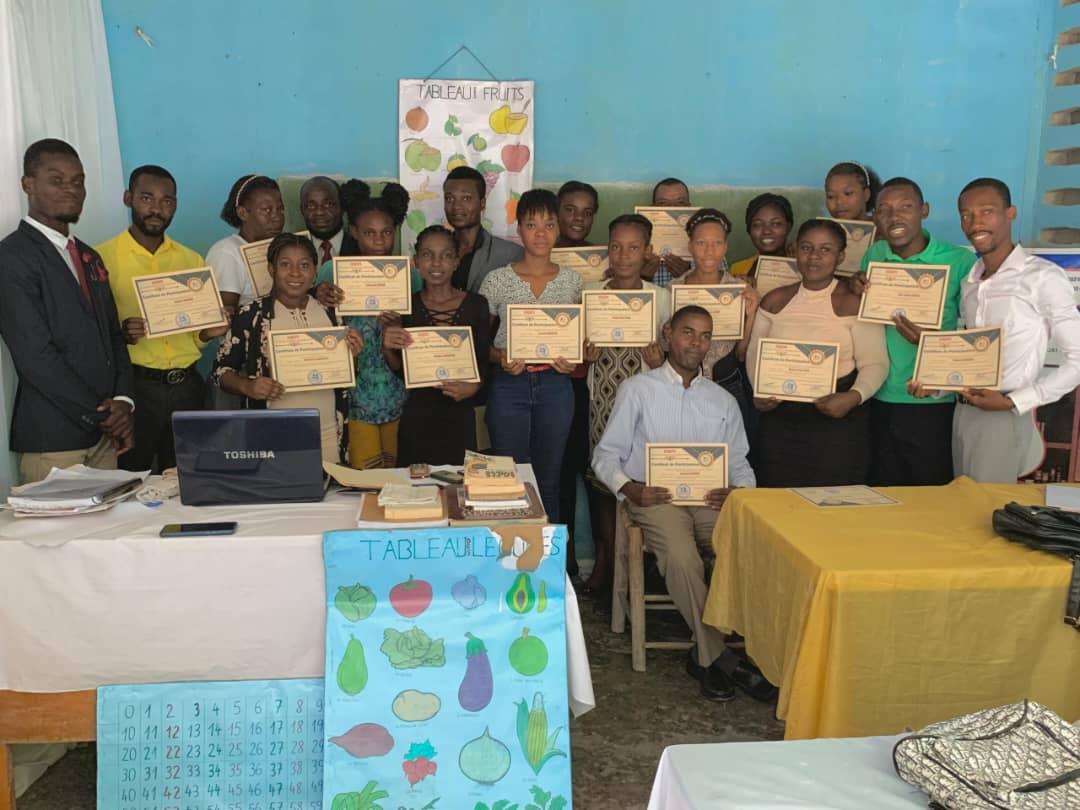 Promotion recevant ses certificats